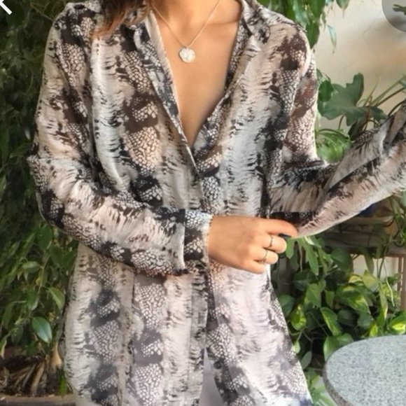 CAbi sheer blouse in snakeskin print- size M - Picture 3 of 6